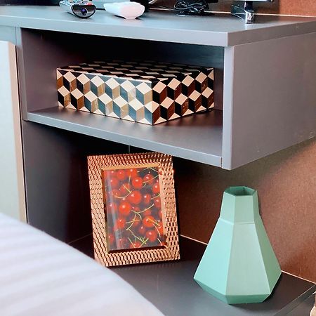The Base Seaview Holiday Inn Pattaya Room photo
